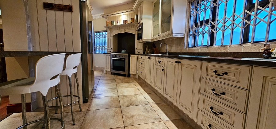 7 Bedroom Property for Sale in Myburgh Park Western Cape